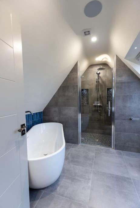 Luxury Town Centre Apartment Cookstown Luaran gambar